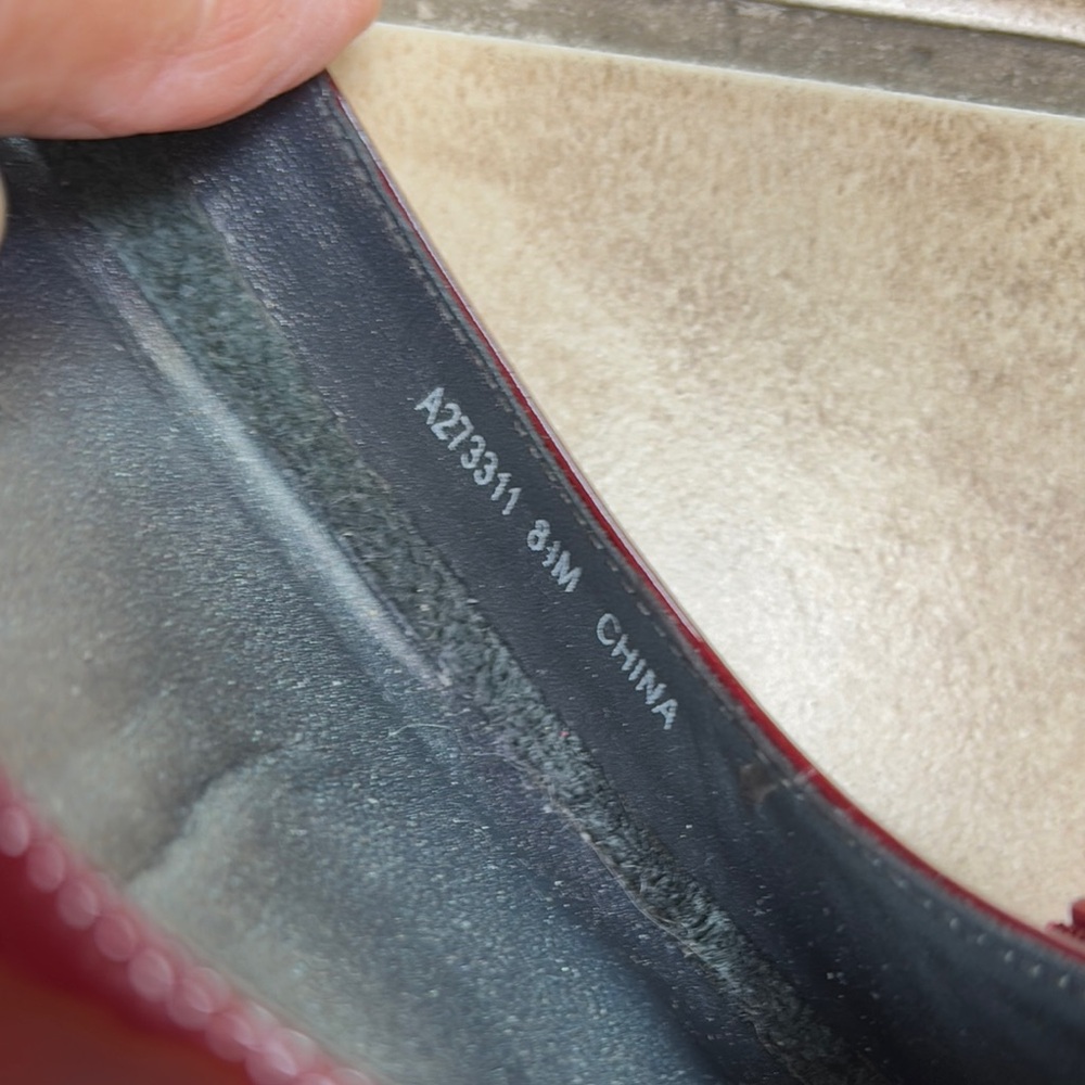 Stuart Weitzman Dark Red Patent Flats with Bow - Picture 2 of 6